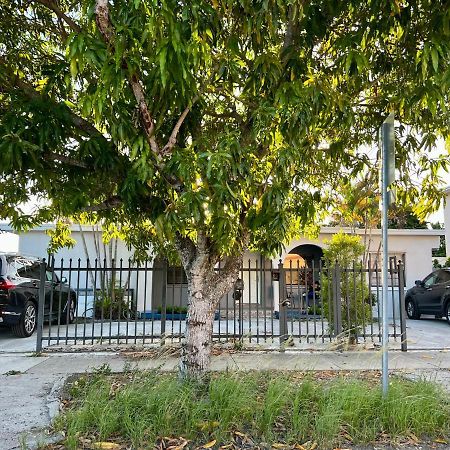 Coral Gable 3Br House Parking & Villa Маями Екстериор снимка